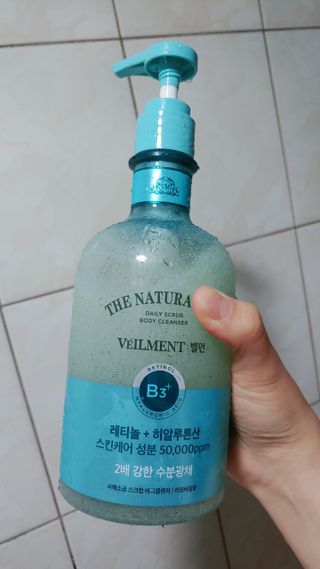 벨먼 내추럴스파 수분광채 스크럽 바디워시 600ml 5종 — 5점을 준 리뷰어가 2022년 5월 올린 사용 사진