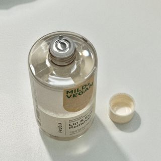 [후르디아] 눈시림없는 올영 립앤아이 리무버 — 5점을 준 리뷰어가 2023년 11월 올린 사용 사진