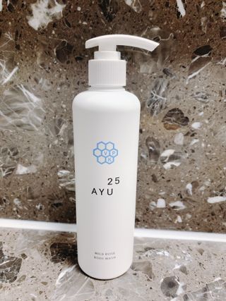 AYU25[아유트웬티파이브]피부 진정, 보습 와일즈 로즈 바디워시 — 5점을 준 리뷰어가 2021년 4월 올린 사용 사진