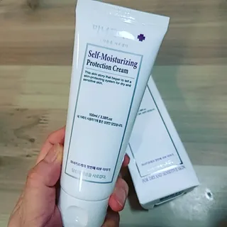 셀프 모이스처라이징 프로텍션 크림 셀프 모이스처라이징 프로텍션크림 — 5점을 준 리뷰어가 2022년 4월 올린 사용 사진