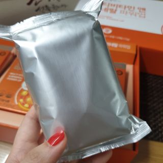 서울약사신협_내몸애발란스멀티비타민앤미네랄파워업_800mg x 90정 — 5점을 준 리뷰어가 2021년 8월 올린 사용 사진
