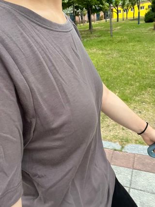 아르보노브라 아르보노 10color 데일리 반팔 노브라티 — 4점을 준 리뷰어가 2022년 5월 올린 사용 사진