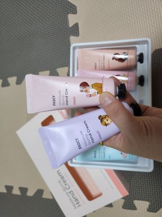 파시 고보습 핸드크림 40ml 5종 기프트 세트 — 5점을 준 리뷰어가 2022년 8월 올린 사용 사진