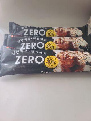 ZERO (초콜릿 칩 쿠키, 카카오 케이크, 후르츠 젤리, 아이스 콜라, 아이스 초코바) — 5점을 준 리뷰어가 2022년 6월 올린 사용 사진