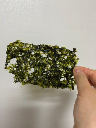 [해림맛김] 들기름에 구운 바삭바삭 김 4종 세트 + 1종 랜덤발송 총5개입 — 5점을 준 리뷰어가 2021년 2월 올린 사용 사진