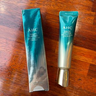 [NEW 탄력유턴 아이크림] AHC 유스 래스팅 리얼 아이크림 포 페이스 — 5점을 준 리뷰어가 2021년 3월 올린 사용 사진
