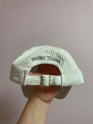 노르딕아일랜드 DW CORDUROY 볼캡 — 5점을 준 리뷰어가 2021년 11월 올린 사용 사진