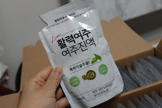참유원 특허제조 활력 여주진액 여주즙 50포 — 5점을 준 리뷰어가 2022년 1월 올린 사용 사진
