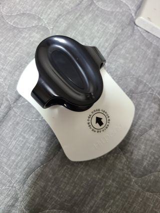 온가족 시원한샴푸 깨끗한두피 샴푸브러쉬 두피스케일링 히트팡블랙에디션 — 5점을 준 리뷰어가 2021년 7월 올린 사용 사진