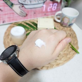 Dr.느루벗 느루벗 링클 솔루션 콘센트레이트 스네일 탄력 달팽이 크림 80g — 5점을 준 리뷰어가 2021년 1월 올린 사용 사진