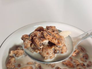 맛있게 먹어도 당 1g 대, 오!그래놀라 저당 통보리 — 5점을 준 리뷰어가 2025년 1월 올린 사용 사진