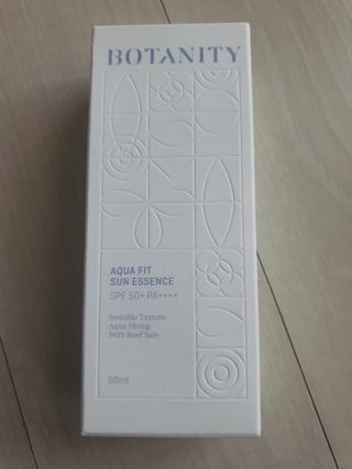 보타니티 촉촉수분자차 아쿠아핏 선 에센스 50ml + 보송톤업자차 징크 선 로션 50ml SPF50+ PA++++ (4/25) — 5점을 준 리뷰어가 2022년 4월 올린 사용 사진