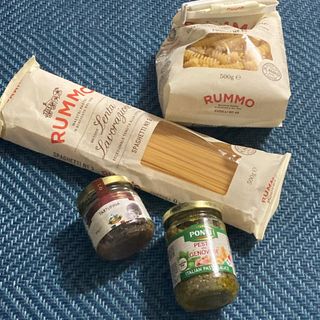 이탈리안 프리미엄 파스타 룸모 Rummo 파스타 2종 + 바질 페스토 + 블랙 트러플 페이스트 — 5점을 준 리뷰어가 2021년 7월 올린 사용 사진