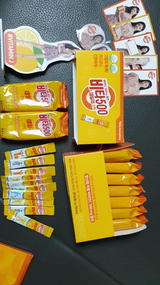 [광동제약] 비타500데일리스틱70포&굿즈3종 — 5점을 준 리뷰어가 2021년 10월 올린 사용 사진
