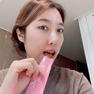 주식회사 얼굴반쪽 [얼굴반쪽 가르시니아 2,800mg] x 14포 1주 젤리 다이어트 보조제 체지방감소 — 4점을 준 리뷰어가 2021년 11월 올린 사용 사진