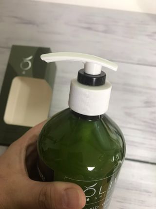 올리브 오일 스킨케어 컴퍼니 [OOSC] 촉촉 깨끗 내추럴리 너리시드 핸드워시 500ml — 4.5점을 준 리뷰어가 2021년 5월 올린 사용 사진