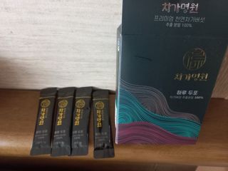 차가명원 차가버섯 프리미엄 추출분말 10일분(20포) — 4.5점을 준 리뷰어가 2022년 6월 올린 사용 사진