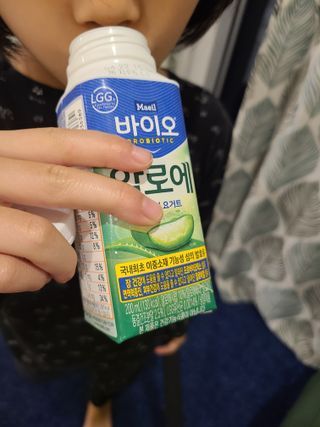 LIVE 매일바이오 알로에 드링킹 요거트 — 5점을 준 리뷰어가 2022년 4월 올린 사용 사진