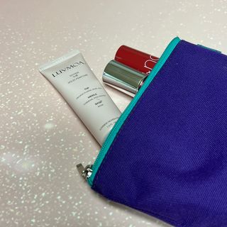 러브모아 향수 고체향수 승무원 고체향수 바르는 향수 니치향수 도손 우드세이지 앤 씨솔트 — 5점을 준 리뷰어가 2023년 1월 올린 사용 사진