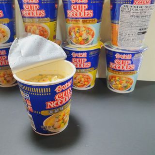 NISSIN 닛신 컵누들  4종 - 씨푸드오리지날, 씨푸드 스파이시, 씨푸드 커리, 씨푸드 XO소스 — 5점을 준 리뷰어가 2021년 12월 올린 사용 사진