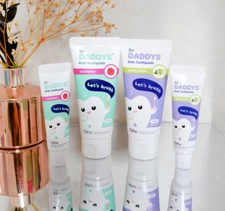 닥터데디스 안심저불소 키즈치약 (라즈베리, 청포도향 중 택 1) 60g +  여행용 미니 치약 15g — 5점을 준 리뷰어가 2022년 10월 올린 사용 사진