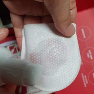 [자유펫] 고양이 턱드름 여드름 예방 및 제거 세트, 블랙씨드케어박스 — 5점을 준 리뷰어가 2021년 10월 올린 사용 사진