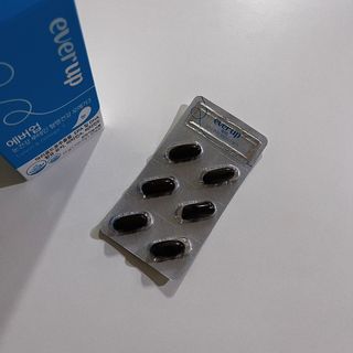 [몸엔용] 에버업 멀티비타민&미네랄, 눈건강 루테인 혈행건강 오메가3, 면역 프로바이오틱스 3종 택1 — 5점을 준 리뷰어가 2022년 4월 올린 사용 사진