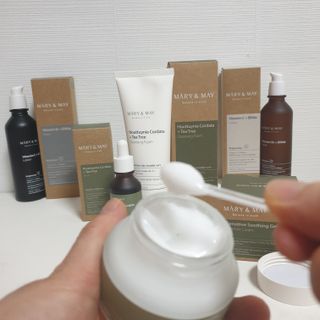 마리엔메이 센서티브 수딩 젤 크림 + 어성초 티트리 추출물 세럼 + 어성초 티트리 모공 클렌징 폼 — 5점을 준 리뷰어가 2021년 8월 올린 사용 사진