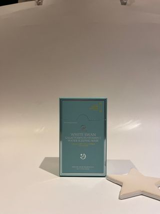 오투에니원 화이트 스완 갈락토미세스 비타민 C 워터 슬리핑 마스크 — 5점을 준 리뷰어가 2022년 12월 올린 사용 사진