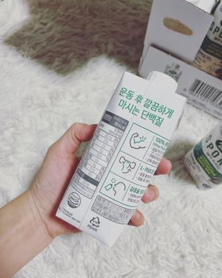 셀렉스스포츠 셀렉스 스포츠 웨이 프로틴 초콜릿 _ 330ml x 12팩 — 5점을 준 리뷰어가 2021년 4월 올린 사용 사진
