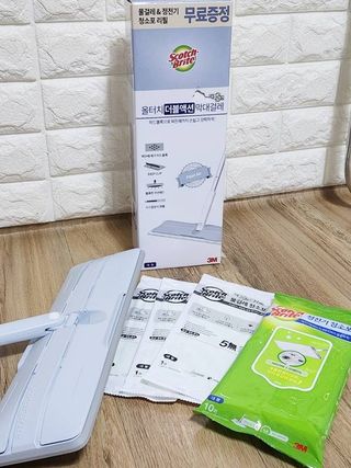3M 스카치브라이트 파스텔블루 대형 밀대걸레 + 물걸레청소포 대형 30매 세트 — 5점을 준 리뷰어가 2023년 12월 올린 사용 사진