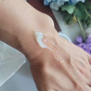 [녹산] 그린 솔루션 멀티 수분 앰플 + 그린 솔루션 멀티 수분크림 — 5점을 준 리뷰어가 2022년 9월 올린 사용 사진