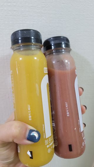 BLENDY'S 핑크 스무디+블론디 스무디 — 5점을 준 리뷰어가 2021년 9월 올린 사용 사진