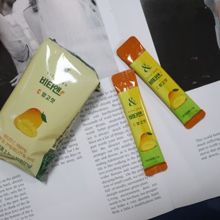 비타앤C 레몬맛, 망고맛 — 5점을 준 리뷰어가 2021년 4월 올린 사용 사진