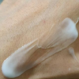 조아산코스메틱 승비 에센스 프리아포 오리엔탈 허브 크림 + 승비 에센스 프리아포 오리엔탈 허브 스킨 SET — 5점을 준 리뷰어가 2021년 11월 올린 사용 사진