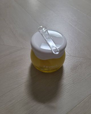 [후르디아] 미백 기능성 감귤 브라이트닝 크림 — 5점을 준 리뷰어가 2021년 4월 올린 사용 사진