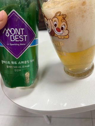 몽베스트 Montbest with Sparkling water Plain 20병 — 5점을 준 리뷰어가 2022년 9월 올린 사용 사진