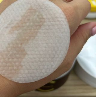 산다화 비타민씨 화이트닝 토너 패드 — 5점을 준 리뷰어가 2023년 6월 올린 사용 사진
