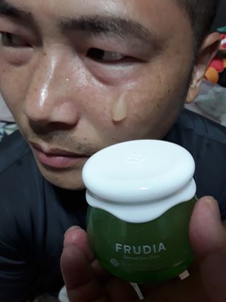 [후르디아] 모공케어 겉보속촉 여름 수분크림 — 5점을 준 리뷰어가 2021년 6월 올린 사용 사진