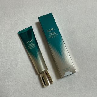 [NEW 탄력유턴 아이크림] AHC 유스 래스팅 리얼 아이크림 포 페이스 — 5점을 준 리뷰어가 2021년 2월 올린 사용 사진