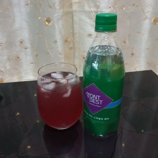 몽베스트 Montbest with Sparkling water Plain 20병 — 5점을 준 리뷰어가 2021년 11월 올린 사용 사진