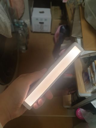 아카라 어두울 때만 켜지는 스마트 무선 센서등 — 5점을 준 리뷰어가 2021년 11월 올린 사용 사진