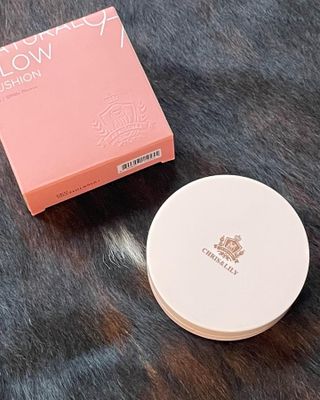 [크리스앤릴리] 내츄럴 글로우 97쿠션 — 5점을 준 리뷰어가 2022년 10월 올린 사용 사진