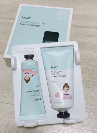 파시 FASCY 高保湿ハンドクリーム40ml+80ml セット — 5점을 준 리뷰어가 2021년 5월 올린 사용 사진