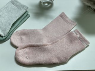 [사이즈가 있는 양말 필로이]여자 순면 통파일 꿀잠 수면 양말【 S, M, L 】3가지 사이즈_컬러 랜덤 3족 — 5점을 준 리뷰어가 2022년 10월 올린 사용 사진