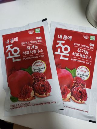 농업회사법인조은 유기농 석류 NFC 착즙주스 70ml 30포 — 5점을 준 리뷰어가 2021년 10월 올린 사용 사진