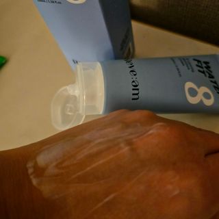 나우 [리브엠]피부 속부터 겹겹이, 촘촘하게! 워터핏8중 수분착붙 크림 — 5점을 준 리뷰어가 2025년 5월 올린 사용 사진