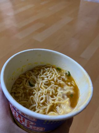 NISSIN 닛신 컵누들  4종 - 씨푸드오리지날, 씨푸드 스파이시, 씨푸드 커리, 씨푸드 XO소스 — 5점을 준 리뷰어가 2022년 3월 올린 사용 사진