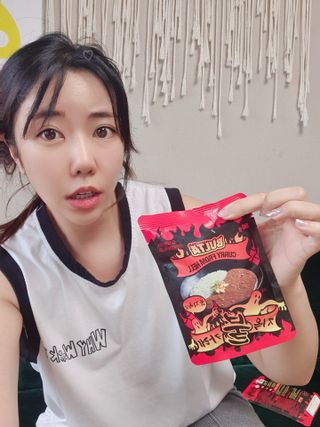 불타 지옥불카레 불지옥맛 180g x 3봉 — 5점을 준 리뷰어가 2021년 6월 올린 사용 사진