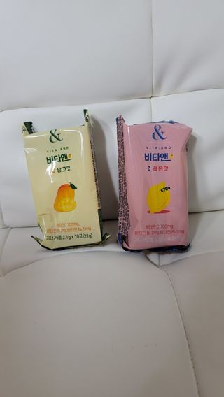 비타앤C 레몬맛, 망고맛 — 5점을 준 리뷰어가 2021년 6월 올린 사용 사진
